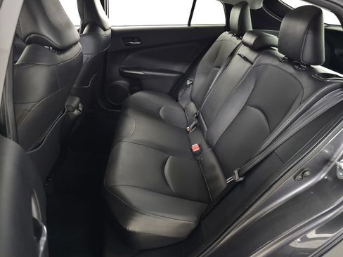 Used 2022 Toyota Prius XLE AWD/4WD image 28