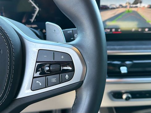 Used 2025 BMW X5 sDrive40i w/ Executive Package image 39