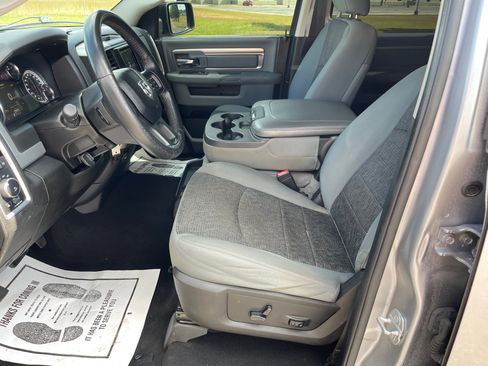 Used 2019 RAM 1500 Big Horn image 8