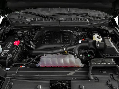 Used 2016 Ford F150 XLT w/ Equipment Group 302A Luxury image 51