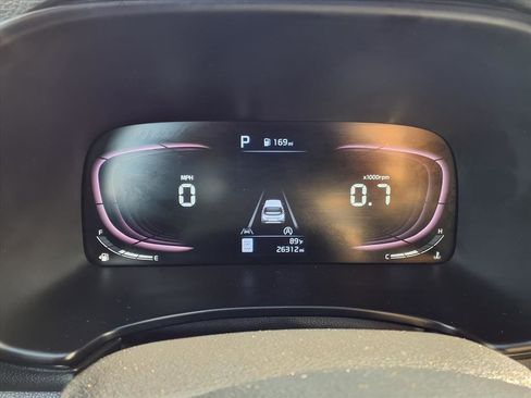 Used 2023 Kia Soul LX image 12