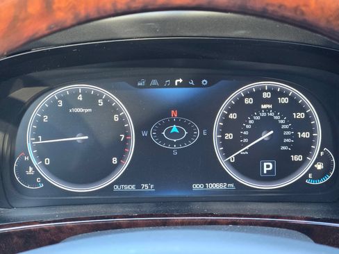 Used 2016 Hyundai Equus Ultimate RWD image 15