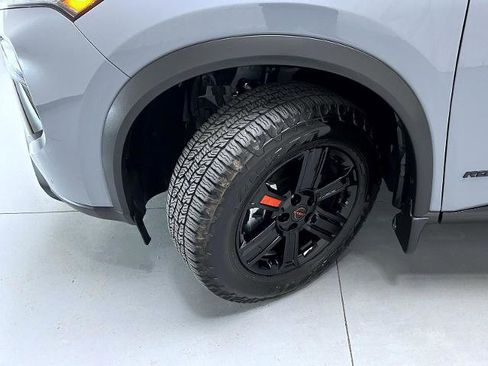 Certified 2025 Nissan Rogue SV AWD/4WD image 23