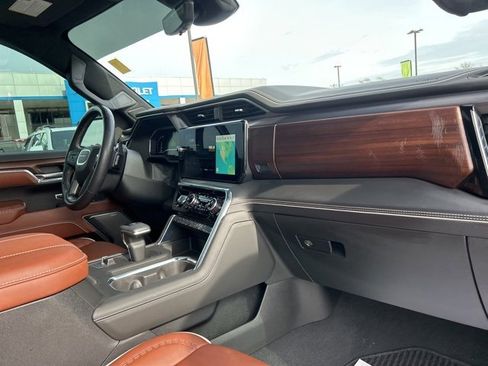 Used 2024 GMC Sierra 1500 Denali Ultimate image 34