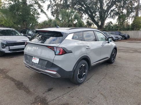 New 2026 Kia Sportage EX image 2