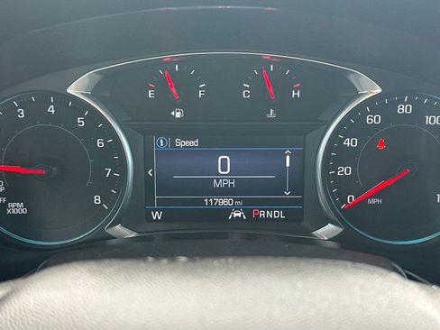 Used 2020 Chevrolet Equinox LT image 25