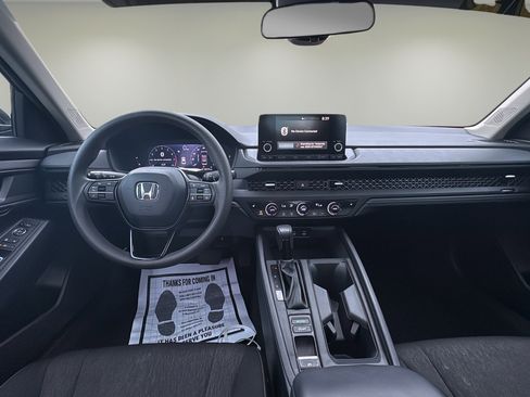 Used 2023 Honda Accord EX image 14