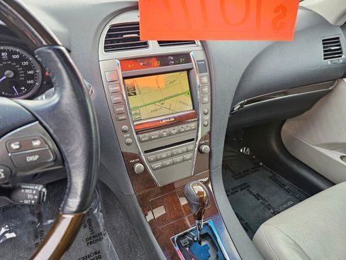 Used 2011 Lexus ES 350 image 29