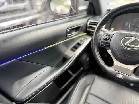 Used 2014 Lexus IS 250 w/ F-Sport Package RWD image 22