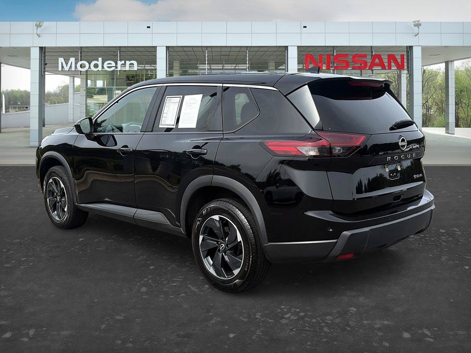 Certified 2024 Nissan Rogue SV AWD/4WD image 3