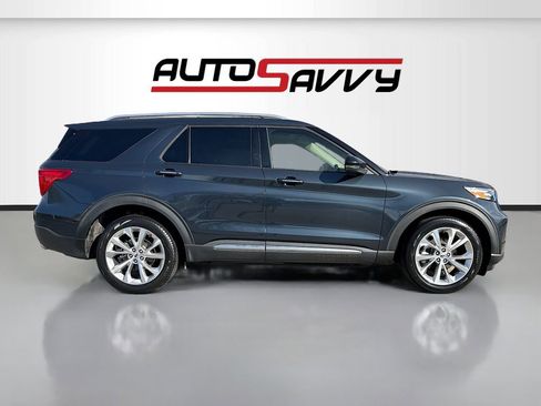 Used 2023 Ford Explorer Platinum w/ Technology Package AWD/4WD image 8
