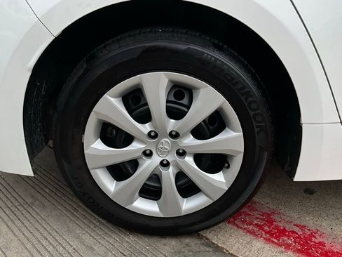 Used 2024 Toyota Corolla LE image 9