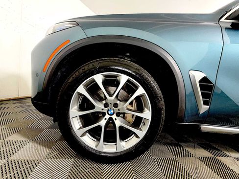 Used 2024 BMW X5 xDrive40i w/ Premium Package AWD/4WD image 8