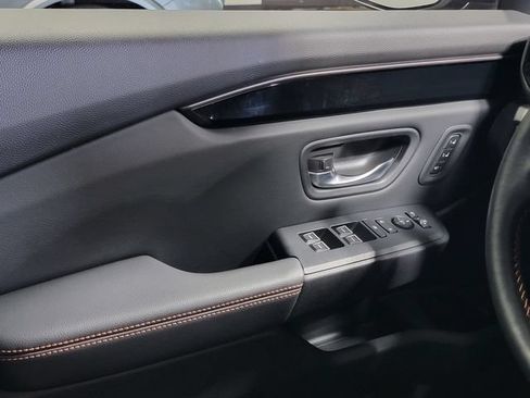 Certified 2024 Honda Pilot TrailSport image 21