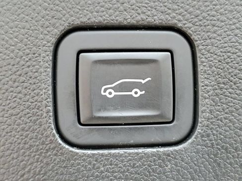 Used 2019 Buick Enclave Premium w/ Experience Buick Package AWD/4WD image 37
