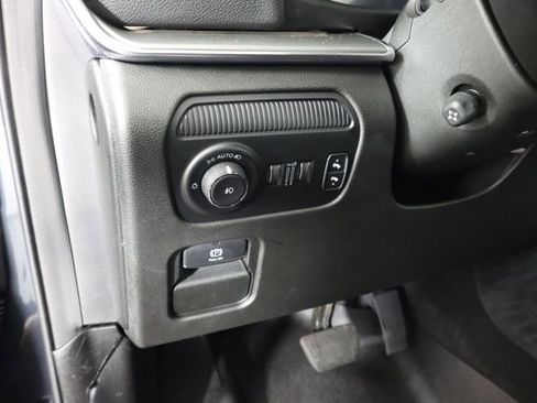 Used 2024 Jeep Wagoneer Series II AWD/4WD image 40