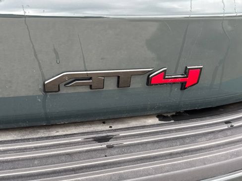 Used 2026 GMC Yukon AT4 Ultimate w/ LPO, Illumination Package AWD/4WD image 6