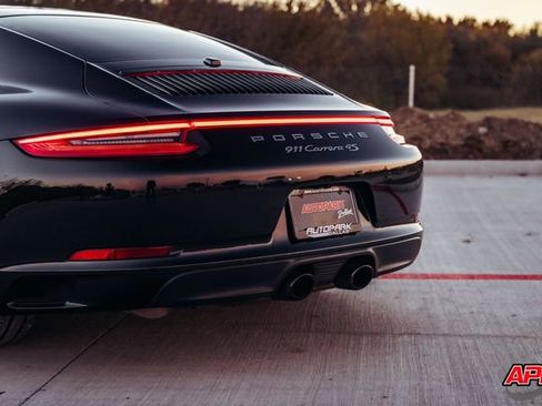 Used 2019 Porsche 911 Carrera 4S image 57