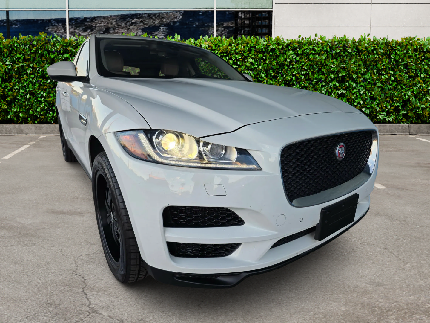 Used 2020 Jaguar F-PACE Prestige AWD/4WD image 1