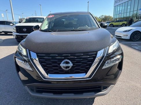 Certified 2023 Nissan Rogue SV image 5