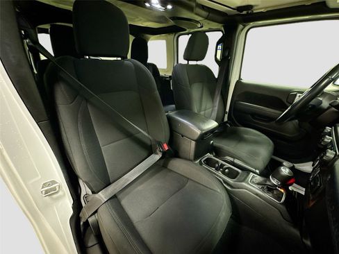 Used 2022 Jeep Wrangler Unlimited Sport image 26
