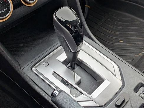 Used 2023 Subaru Crosstrek 2.0i Premium w/ Popular Package #3 image 11