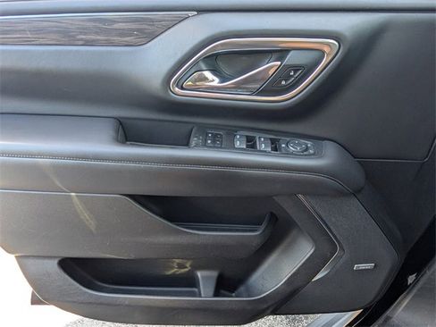 Used 2021 Chevrolet Tahoe LT image 32