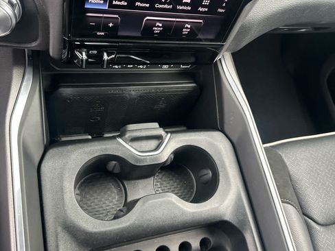 Used 2025 RAM 1500 Laramie w/ Advanced Safety Group II AWD/4WD image 23