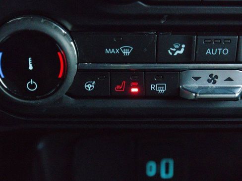 Used 2022 Ford Bronco Wildtrak image 23