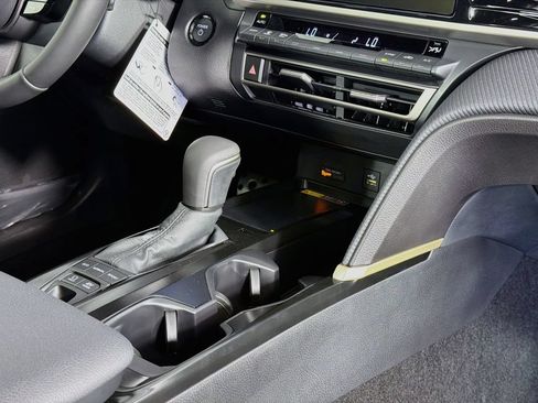 New 2026 Toyota Camry SE FWD image 33