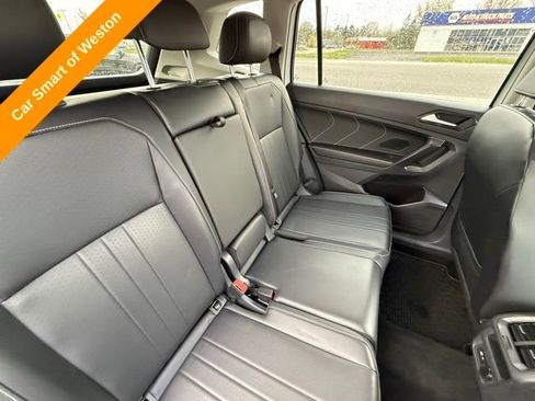 Used 2022 Volkswagen Tiguan SE AWD/4WD image 20