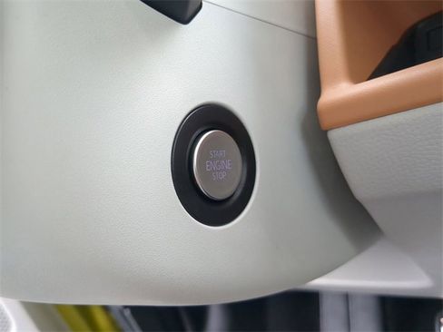 New 2025 Volkswagen ID. Buzz 1st Edition image 32