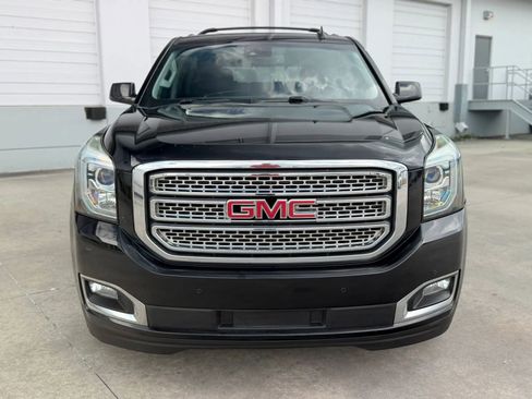 Used 2016 GMC Yukon SLT AWD/4WD image 3