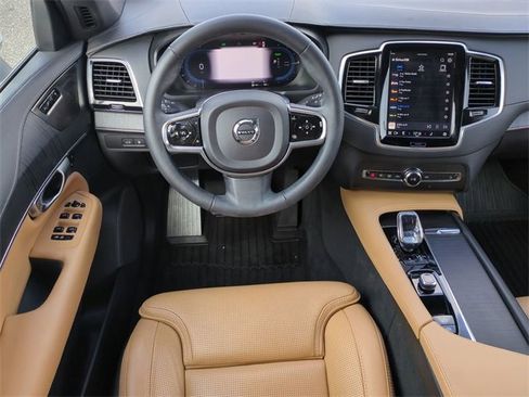 Certified 2023 Volvo XC90 T8 Ultimate w/ Protection Package Premier image 14