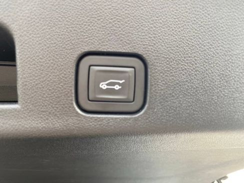 Used 2026 Buick Enclave Preferred AWD/4WD image 31