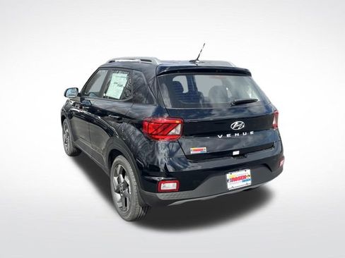 New 2026 Hyundai Venue SEL FWD image 3
