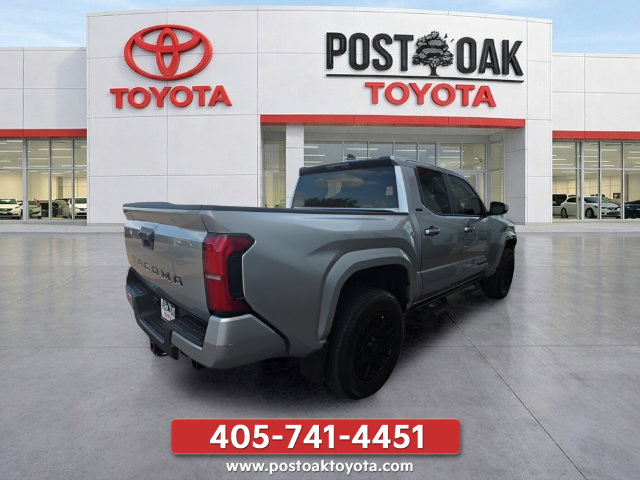 Used 2024 Toyota Tacoma SR5 AWD/4WD image 7
