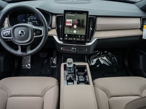 New 2026 Volvo XC90 B6 Plus image 20