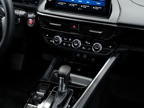 Certified 2025 Acura ADX FWD image 27