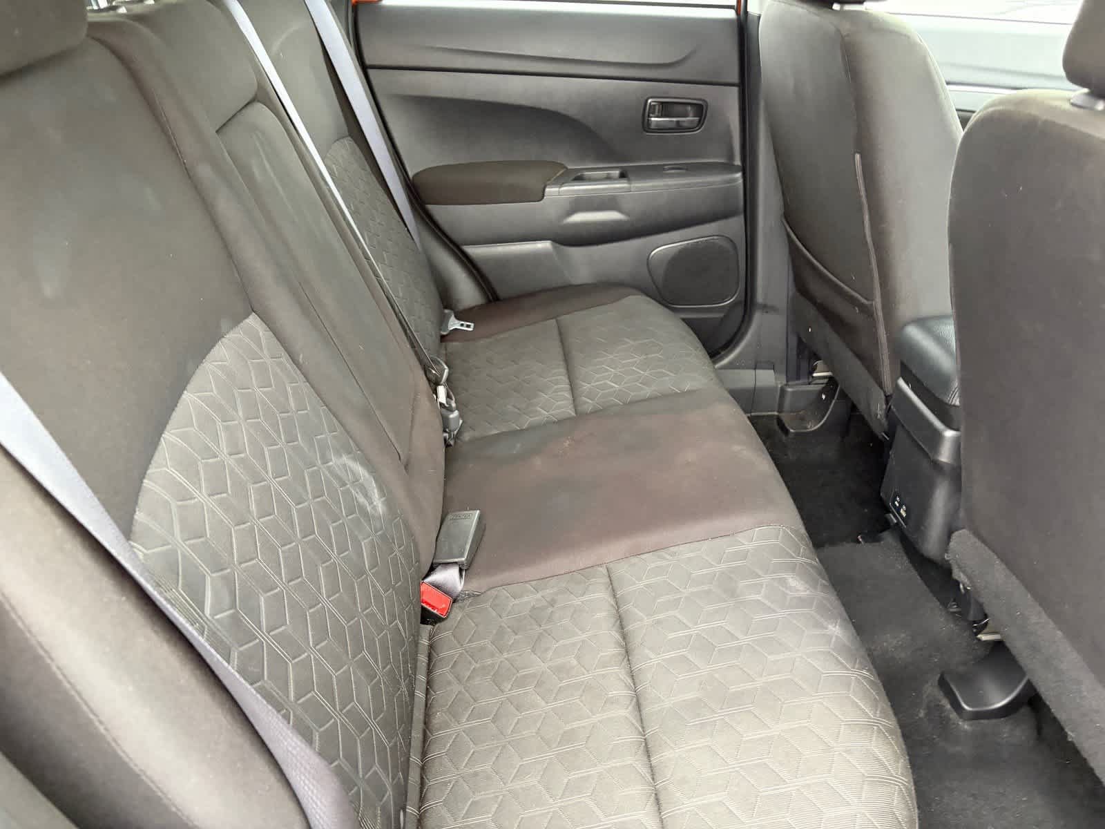 Used 2025 Mitsubishi Outlander Sport LE AWD/4WD image 12
