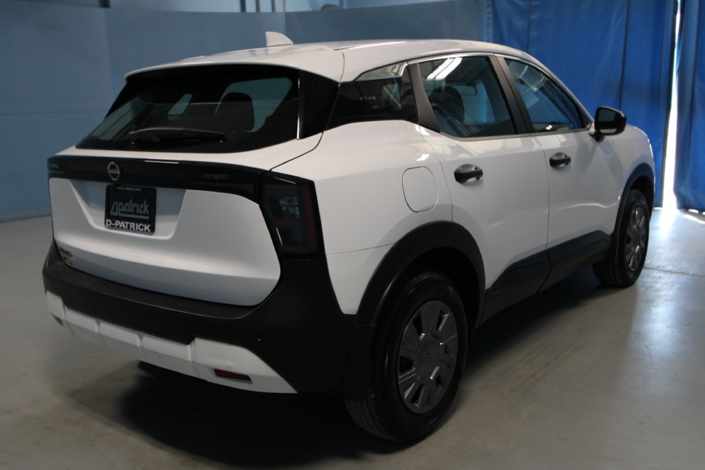 Used 2025 Nissan Kicks S FWD image 27