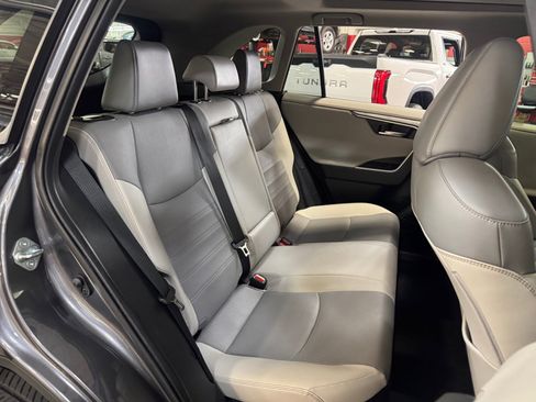 Certified 2020 Toyota RAV4 Limited AWD/4WD image 18