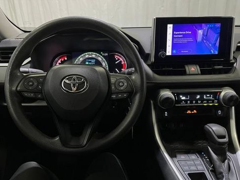 Certified 2023 Toyota RAV4 LE AWD/4WD image 19