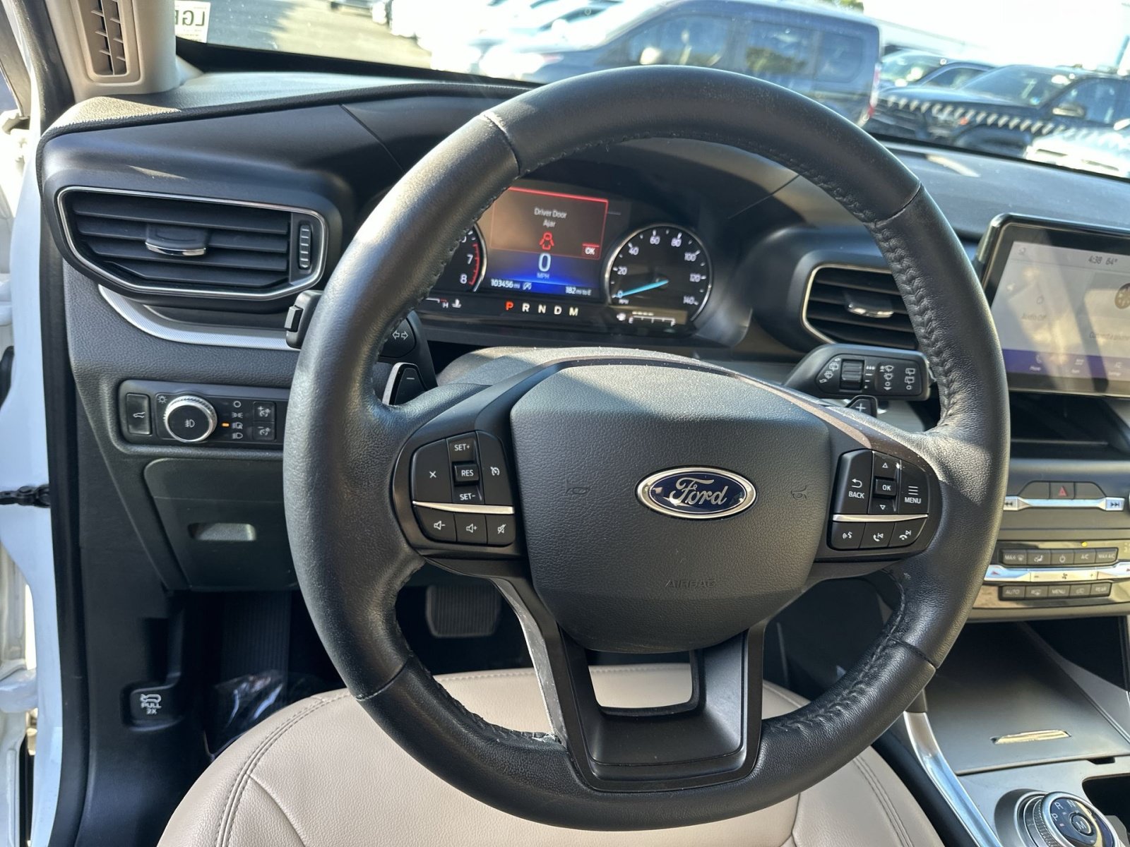 Used 2020 Ford Explorer XLT w/ Equipment Group 202A AWD/4WD image 17