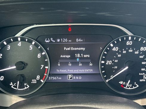 Certified 2022 Nissan Frontier SV image 23