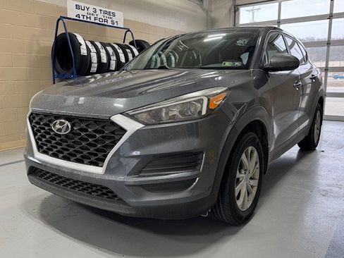 Used 2019 Hyundai Tucson SE image 2