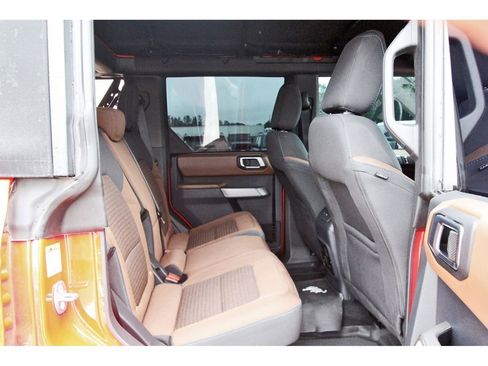 Used 2023 Ford Bronco Outer Banks AWD/4WD image 10