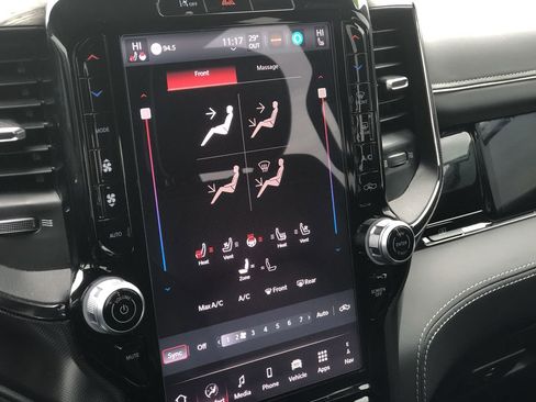 Used 2025 RAM 1500 Limited w/ Trailer Tow Group image 22