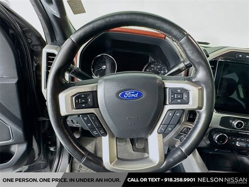 Used 2022 Ford F350 Platinum image 11