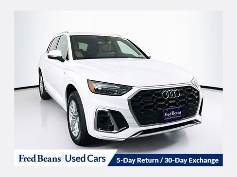 Used 2023 Audi Q5 2.0T Premium w/ Convenience Package AWD/4WD image 1